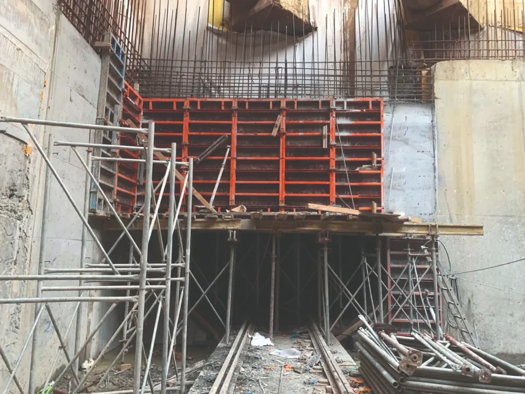 Bağcılar - Molla Gürani Metro İstasyonu Yapım İşi Bağcılar - Molla Gürani Metro İstasyonu Yapım İşi