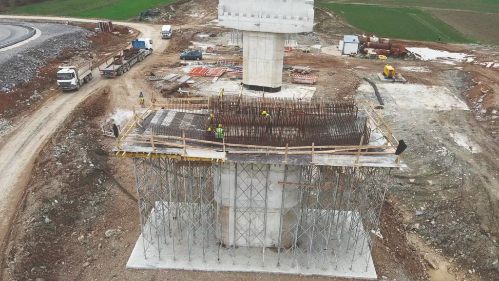 İzmir – Manisa Yolu Sabuncubeli Tünelleri Yapım İşi İzmir – Manisa Yolu Sabuncubeli Tünelleri Yapım İşi