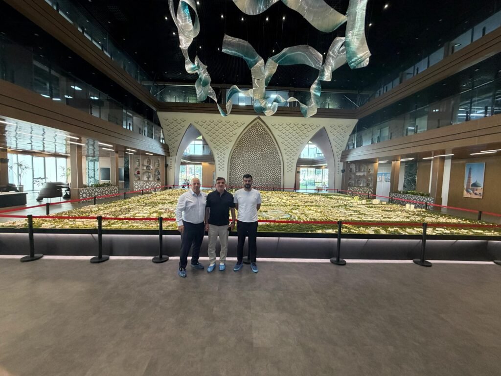 Erdoğan Açar’dan Özbekistan’daki Yenişehir Projesi ve Stadyum Şantiyesine Ziyaret
